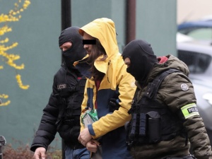 Zdewastowany pomnik Jana Pawła II w Łodzi. 25-latek usłyszał zarzuty