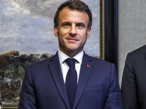 Nieoficjalnie: Francja blokuje decyzję UE ws. finansowania dostaw amunicji dla Ukrainy