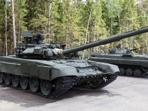 [FOTO] USA: Zdobyty przez Ukraińców rosyjski czołg T-90A na ulicach Luizjany