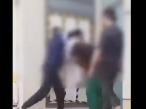Nowe informacje ws. pobicia chorego mężczyzny pod Galerią Bałtycką. Policja zabiera głos