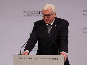 Tak Steinmeier zareagował na wręczenie mu raportu polskich strat wojennych. Wicepremier Gliński zdradza kulisy