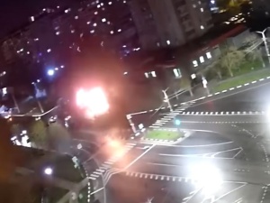 Rosja: Wielka ewakuacja w Biełgorodzie. W miejscu wybuchu przypadkowo zrzuconej bomby znaleziono kolejną