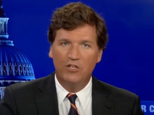 Dziennikarska gwiazda Tucker Carlson opuszcza FOX News