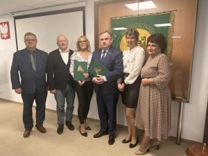 Podwyżki dla pracowników KRUS. Solidarność wynegocjowała porozumienie