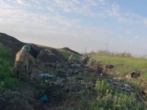 Ukraińscy żołnierze posuwają się do przodu w Bachmucie. Opublikowano film [WIDEO]
