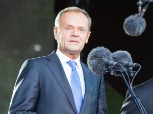 Tusk apeluje o wsparcie finansowe. Jeden z najbogatszych Polaków wpłacił sporą sumę