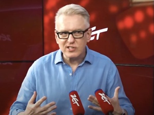 „Polaczek Stasiek na polskiej wsi mieszka…” Mariusz Szczygieł napisał „wierszyk”