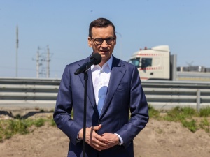 Premier: Wprowadzimy na stałe programy inwestycji strategicznych i lokalnych