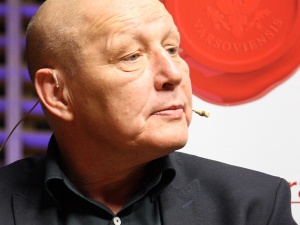Rzecznik policji zaskakująco nt. współpracy służb z jasnowidzami. Krzysztof Jackowski odpowiada