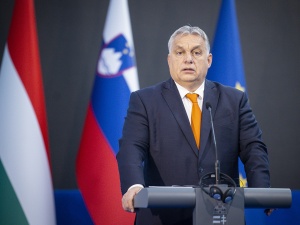 Agencja ANSA: Węgry zablokowały ósmą transzę pomocy finansowej dla Ukrainy