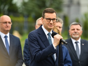 „Krowa, która dużo ryczy, mało mleka daje”. Premier Morawiecki odpowiada na słowa Ziobry 
