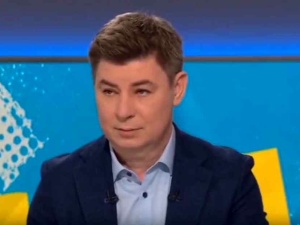 Wpadka rzecznika PO. Przyłapano go na pokrętnym tłumaczeniu [VIDEO]