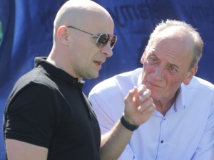 „Domagamy się pilnych wyjaśnień”. Ostry komentarz UEFA ws. Szymona Marciniaka