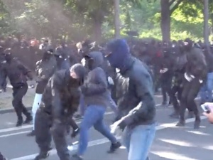 Niemcy: „Dzień X” w Lipsku. Lewicowi ekstremiści starli się z policją [WIDEO]