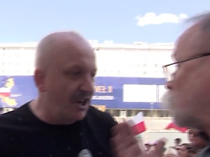 Legenda Solidarności zaatakowana przez uczestników „marszu 4 czerwca” [WIDEO]