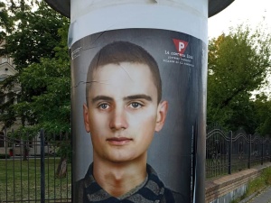 Jeden z pierwszych Polaków deportowanych do Auschwitz na plakatach w Warszawie