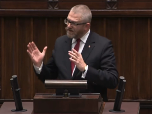 „Gangi zwane związkami zawodowymi”. Grzegorz Braun odleciał