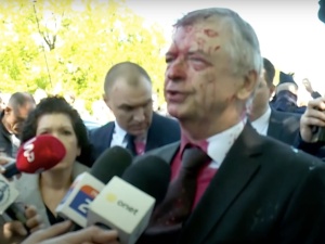 Ambasador Rosji oblany farbą. Prokuratura podjęła decyzję