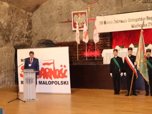„Dzięki determinacji Solidarności ludzie pracy mogą godnie żyć”. W Kopalni Soli „Wieliczka” odbywa się XII WZD małopolskiej „S”