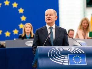 «FT»: Німеччина проти використання російських активів для відновлення України. Позови Польщі про відшкодування збитків на задньому плані 