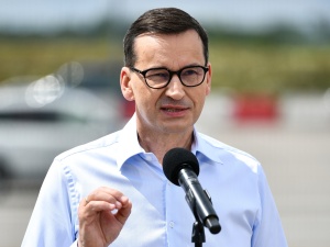Premier Morawiecki: Zgodnie z obietnicą uwalniamy od opłat autostrady państwowe 
