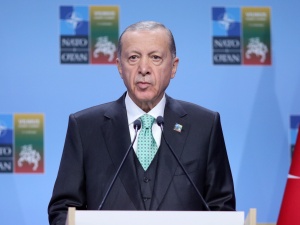 Erdogan: Ratyfikacja przez Turcję przystąpienia Szwecji do NATO nie nastąpi przed październikiem 