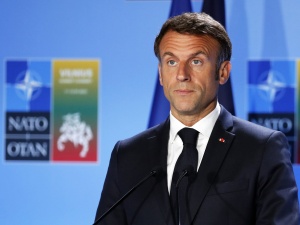 Szokujące informacje z Pałacu Elizejskiego. Macron otrzymał paczkę z odciętym ludzkim palcem