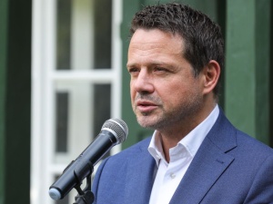 Rzecznik rządu oniemiał po słowach Trzaskowskiego. „Chwila zadumy”