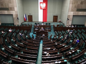 Darmowe leki dla dzieci i seniorów. Jest decyzja Sejmu