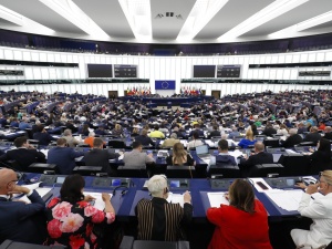 „W PE wyłania się większość, która chce zmienić UE w superpaństwo”. Europoseł PiS ostrzega