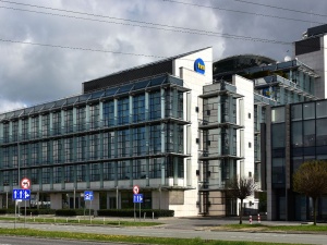 Kłopoty znanego dziennikarza TVN24. Duże spadki oglądalności programu