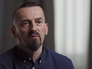 „»Wolne media« nie będą wiedziały, gdzie się pochować ze wstydu”. Zielke zapowiada kolejne części reportażu o pedofilii