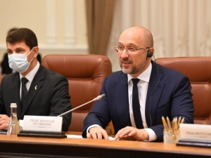 Premier Ukrainy Szmyhal na posiedzeniu rządu powtórzył zarzuty wobec Polski 