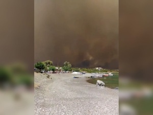 Wakacje na Rodos przerodziły się w koszmar. Nagranie polskiego turysty obiegło sieć [WIDEO]