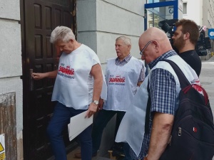 Zrzeszeni w S rybacy rekreacyjni odwiedzili biura poselskie