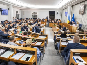 Nowelizacja tegorocznego budżetu wraca do senackiej komisji