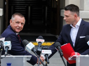 Banaś wystąpił na konferencji wraz z Mentzenem. Jest projekt ustawy