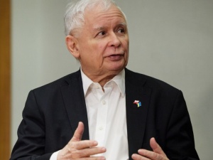 Opozycja histeryzuje. PiS przesunie termin wyborów. Jest odpowiedź Jarosława Kaczyńskiego 