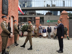 Premier Morawiecki: Walka powstańców warszawskich była walką dobra ze złem 