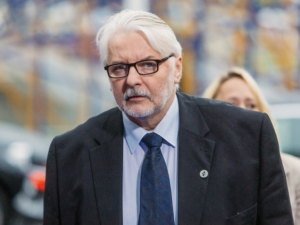 Waszczykowski po kuriozalnej wypowiedzi Czaputowicza: „I taki gość mnie zastąpił. Warto było?”
