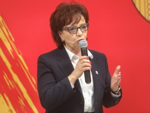 Marszałek Witek: Nasi konkurenci polityczni zaszczepiają wyborcom ślepą nienawiść 