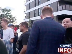 Dziennikarz TVP zaatakowany na spotkaniu z Tuskiem. Jest nagranie [WIDEO]