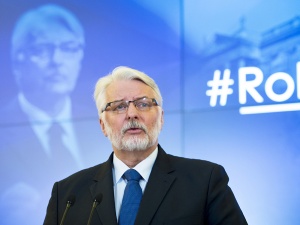 Waszczykowski: Ukraina jawnie gra na zmianę rządu w Polsce