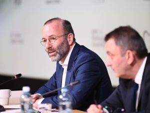 „Weber powinien przeczytać kilka książek historycznych i się dowiedzieć, czemu Polacy są na takie kwestie wyczuleni”