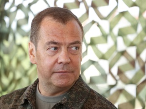 Miedwiediew podał warunek pokoju na Ukrainie. „To utoruje drogę”