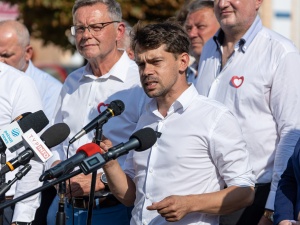 Słowa kandydata KO, atakującego USA, są szokujące