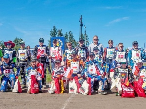 Solidarność wspiera młodych żużlowców