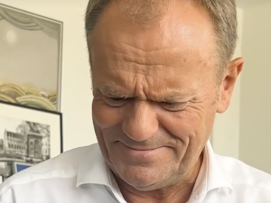 Nikt mnie nie prosił o zgodę. Donald Tusk wykorzystał utwór bez zgody twórcy? [WIDEO]