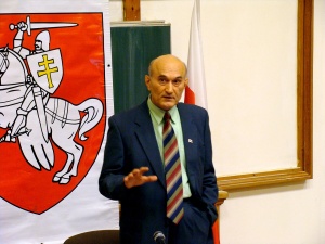 Legendarny białoruski opozycjonista Zianon Pazniak dla Tysol.pl: Niemcy pomogły Kremlowi utrzymać kontrolę nad nami. Znacie to w Polsce