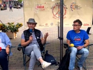 Chyra obrażał polskich żołnierzy i funkcjonariuszy. Jest odpowiedź rzecznik Straży Granicznej